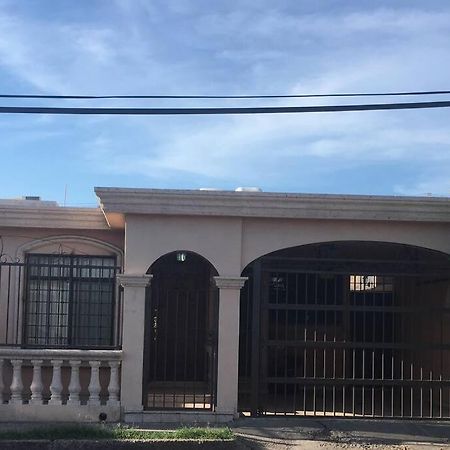 Casa Muy Comoda En Excelente Lugar Hermosillo Exterior foto